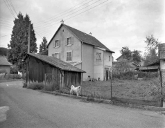 Façades postérieure et latérale droite. © Région Bourgogne-Franche-Comté, Inventaire du Patrimoine