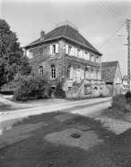 Vue de trois quarts gauche. © Région Bourgogne-Franche-Comté, Inventaire du Patrimoine