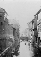 Le canal de la Schliffe et le pont des Etaux, côté amont, fin 19e ou début 20e siècle. © Région Bourgogne-Franche-Comté, Inventaire du patrimoine Le canal de la Schliffe et le pont des Etaux, côté amont, fin 19e ou début 20e siècle. © Région Bourgogne-Franche-Comté, Inventaire du patrimoine