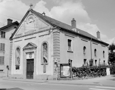 Vue d'ensemble (à l'angle de la rue de la Chapelle et de l'avenue Wilson). © Région Bourgogne-Franche-Comté, Inventaire du patrimoine Vue d'ensemble (à l'angle de la rue de la Chapelle et de l'avenue Wilson). © Région Bourgogne-Franche-Comté, Inventaire du patrimoine
