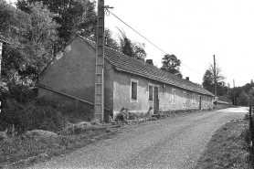 Logement ouvrier de trois-quarts gauche. © Région Bourgogne-Franche-Comté, Inventaire du patrimoine