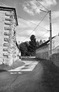 Logements ouvriers avec angle du magasin. © Région Bourgogne-Franche-Comté, Inventaire du patrimoine