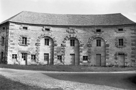 Magasin : façade antérieure. © Région Bourgogne-Franche-Comté, Inventaire du patrimoine