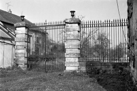 Entrée du parc. © Région Bourgogne-Franche-Comté, Inventaire du patrimoine