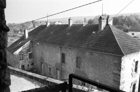 Partie de l'orangerie et du magasin : vue plongeante. © Région Bourgogne-Franche-Comté, Inventaire du patrimoine