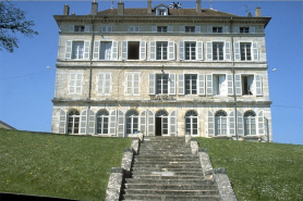 Façade antérieure du logement patronal. © Région Bourgogne-Franche-Comté, Inventaire du patrimoine