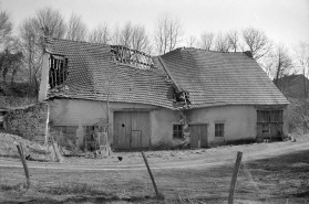 Façade antérieure de l'ancienne halle à charbon. © Région Bourgogne-Franche-Comté, Inventaire du patrimoine