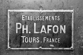 Plaque de constructeur de l'appareil à cylindres Lafon. © Région Bourgogne-Franche-Comté, Inventaire du patrimoine