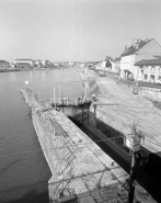 Vue d'ensemble rapprochée avec le quai Villeneuve. © Région Bourgogne-Franche-Comté, Inventaire du patrimoine