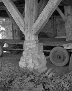 Détail d'un pilier. © Région Bourgogne-Franche-Comté, Inventaire du patrimoine