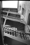Escalier de distribution extérieur (D). © Région Bourgogne-Franche-Comté, Inventaire du patrimoine