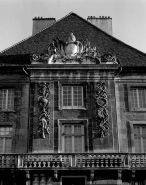 Façade de l'aile gauche : détail. © Région Bourgogne-Franche-Comté, Inventaire du patrimoine