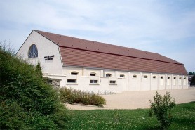 Façade latérale gauche du gymnase. © Région Bourgogne-Franche-Comté, Inventaire du patrimoine
