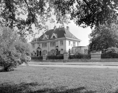 Vue générale de la maison 2, 4 avenue Alfred Solvay. © Région Bourgogne-Franche-Comté, Inventaire du patrimoine
