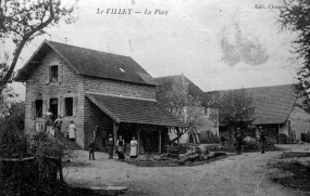Le Villey - La Place. © Région Bourgogne-Franche-Comté, Inventaire du patrimoine