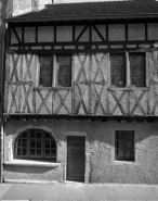 Façade antérieure : détail des pans de bois. © Région Bourgogne-Franche-Comté, Inventaire du patrimoine