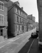 Façade antérieure de trois quarts gauche. © Région Bourgogne-Franche-Comté, Inventaire du patrimoine