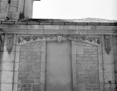 Détail du mur d'enclos côté Grande Rue. © Région Bourgogne-Franche-Comté, Inventaire du patrimoine