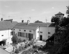 Façade postérieure et aile sur cour. © Région Bourgogne-Franche-Comté, Inventaire du patrimoine