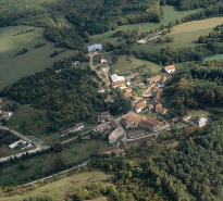 Vue aérienne du site du haut fourneau depuis le sud ouest. © Région Bourgogne-Franche-Comté, Inventaire du patrimoine