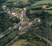 Vue aérienne du site du haut fourneau depuis le sud ouest. © Région Bourgogne-Franche-Comté, Inventaire du patrimoine