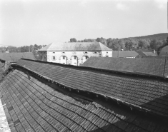 Façade sud du logement ouvrier en 1989. © Région Bourgogne-Franche-Comté, Inventaire du patrimoine