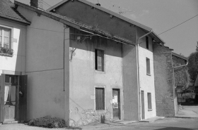 Vue de trois quarts gauche. © Région Bourgogne-Franche-Comté, Inventaire du patrimoine