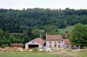 Vue d'ensemble, depuis l'ouest. © Région Bourgogne-Franche-Comté, Inventaire du patrimoine