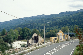 Vestiges, côté route. © Région Bourgogne-Franche-Comté, Inventaire du patrimoine