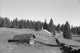 Vue de situation de la fromagerie des Petits Plats du Haut, à Bois-d'Amont. © Région Bourgogne-Franche-Comté, Inventaire du patrimoine