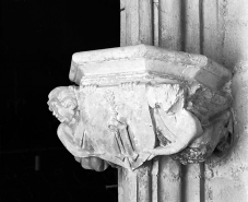 Console sud-ouest, vue de trois quarts. © Région Bourgogne-Franche-Comté, Inventaire du patrimoine