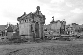 De trois quarts gauche. © Région Bourgogne-Franche-Comté, Inventaire du patrimoine