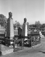 Tombeaux des maîtres de forges Stéphane-Eugène et Joseph Roland. © Région Bourgogne-Franche-Comté, Inventaire du patrimoine