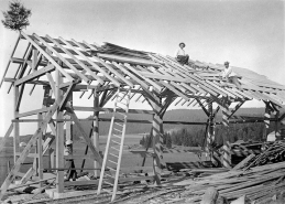 Construction du bâtiment de la parqueteuse. © Région Bourgogne-Franche-Comté, Inventaire du patrimoine