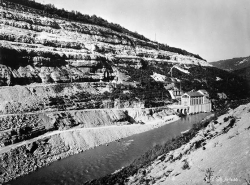 Amont de l'appui rive droite. Tête amont de la dérivation provisoire [et centrale de la chartreuse de Vaucluse]. © Région Bourgogne-Franche-Comté, Inventaire du patrimoine