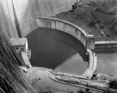Le bassin d'amortissement. © Région Bourgogne-Franche-Comté, Inventaire du patrimoine
