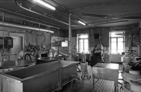 Intérieur de l'atelier de fabrication. © Région Bourgogne-Franche-Comté, Inventaire du patrimoine