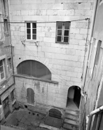 Corps de bâtiment contenant l'escalier : façade antérieure, vue plongeante. © Région Bourgogne-Franche-Comté, Inventaire du patrimoine