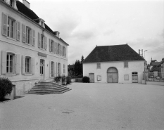 Commun droit, de face. © Région Bourgogne-Franche-Comté, Inventaire du patrimoine