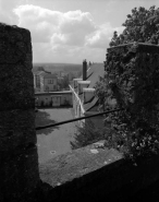 Vue de la cour depuis le sommet de la tour du Paravis. © Région Bourgogne-Franche-Comté, Inventaire du patrimoine