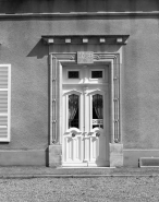 Porte d'entrée du musée, de face. © Région Bourgogne-Franche-Comté, Inventaire du patrimoine
