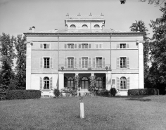 Vue rapprochée de la façade sud. © Région Bourgogne-Franche-Comté, Inventaire du patrimoine
