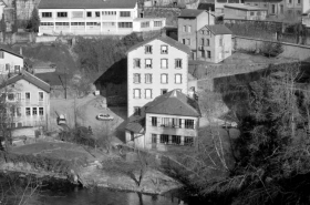 Immeuble (ancienne maison Vuillard) et atelier de fabrication Martena : façade latérale droite. © Région Bourgogne-Franche-Comté, Inventaire du patrimoine
