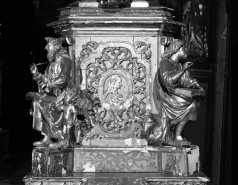 Détail du côté droit du tabernacle. © Région Bourgogne-Franche-Comté, Inventaire du patrimoine