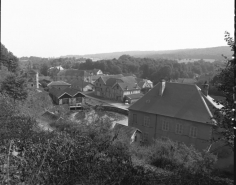 Vue générale plongeante depuis le sud-ouest en 1992. © Région Bourgogne-Franche-Comté, Inventaire du patrimoine
