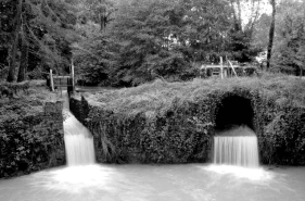 Vannes de décharge. © Région Bourgogne-Franche-Comté, Inventaire du patrimoine