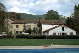 Façade postérieure des bâtiments (C, D, E, F). © Région Bourgogne-Franche-Comté, Inventaire du patrimoine