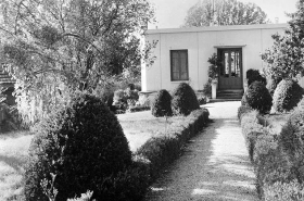 Façade postérieure avant restauration. © Région Bourgogne-Franche-Comté, Inventaire du patrimoine