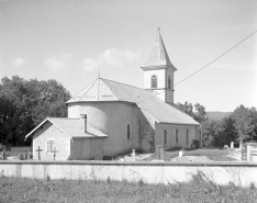 Extérieur : abside et face nord. © Région Bourgogne-Franche-Comté, Inventaire du patrimoine