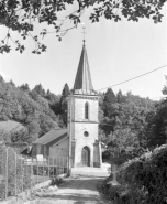 Extérieur : façade occidentale, vue de trois quarts. © Région Bourgogne-Franche-Comté, Inventaire du patrimoine